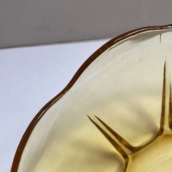 Vintage Anchor Hocking Amber Glass bowl - Picture 7 of 9